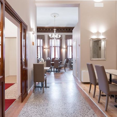 Hotel Palazzo Martinelli Dolfin Venezia Esterno foto