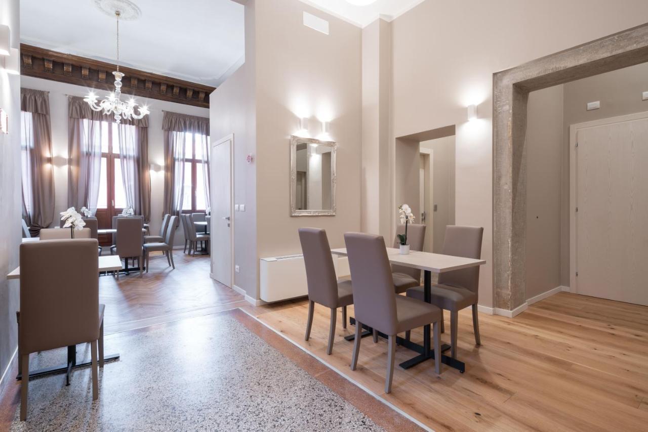 Hotel Palazzo Martinelli Dolfin Venezia Esterno foto