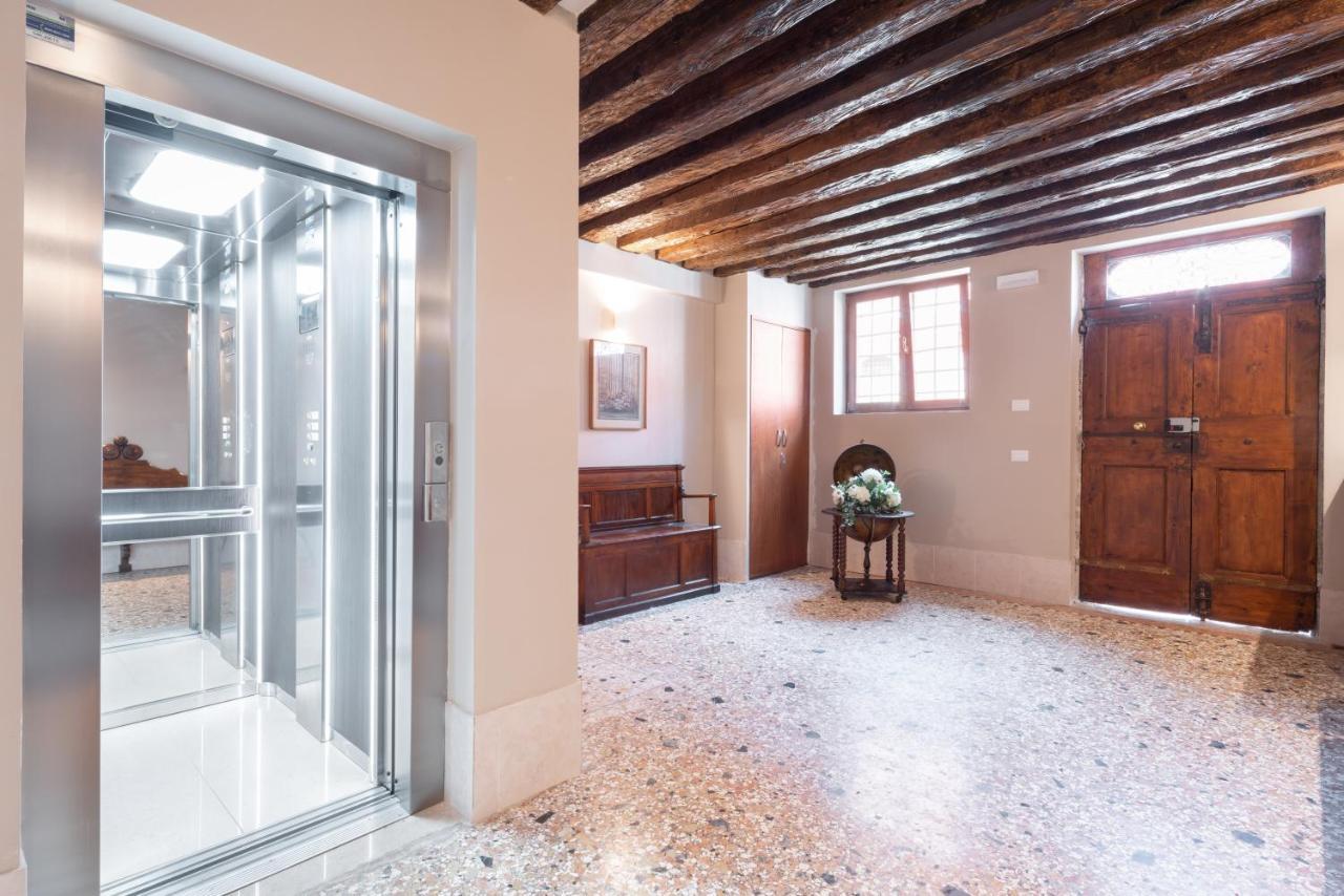 Hotel Palazzo Martinelli Dolfin Venezia Esterno foto